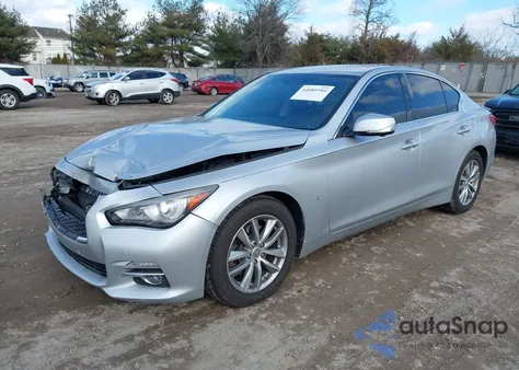 2015 Infiniti Q50 Premium z USA, uszkodzony, nr VIN JN1BV7AR1FM409838